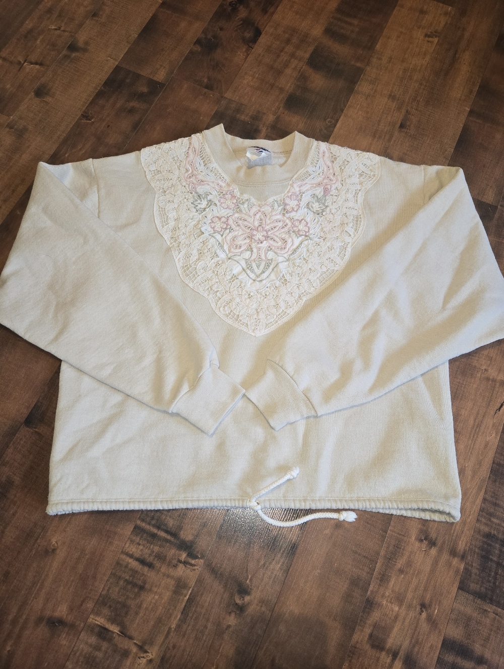 Vintage Jerzees Cream Lace "Grandma" Sweatshirt [Medium] Doily Embroidered